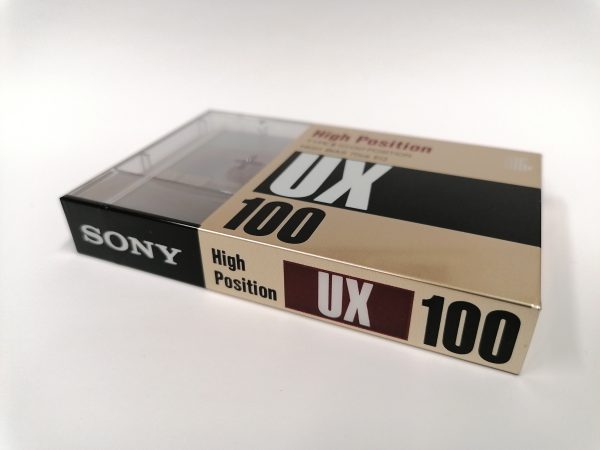 Sony UX 100 (1)